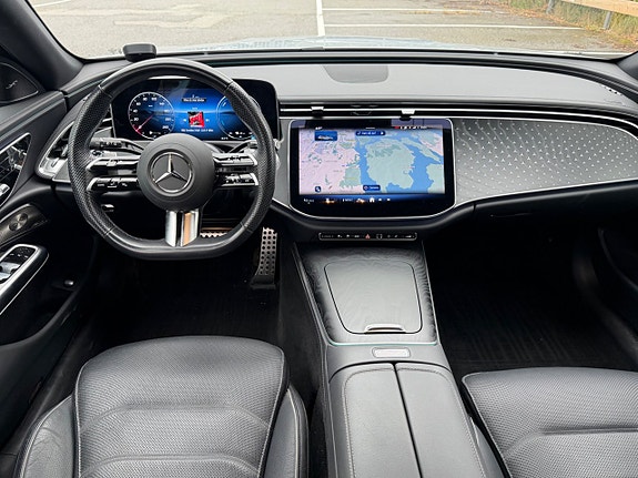 Mercedes-Benz E300 de 8 of 21
