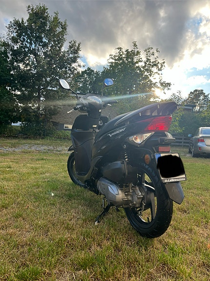 Honda NSC Vison Moped 2 of 7