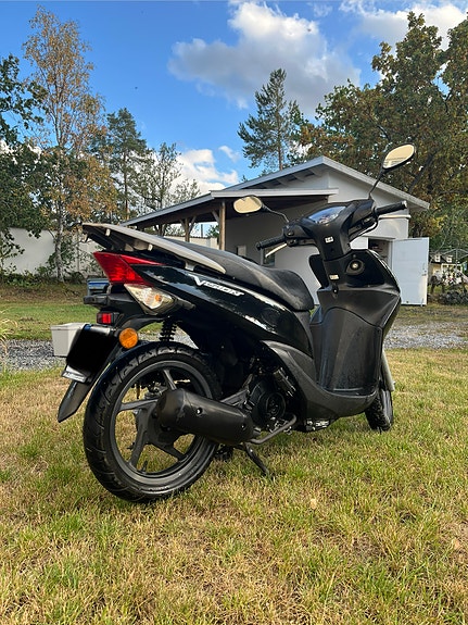 Honda NSC Vison Moped 4 of 7