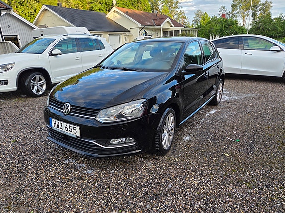 Volkswagen Polo 2 of 4