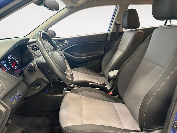 Hyundai i20 9 of 25