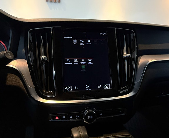 Volvo V60 20 of 25