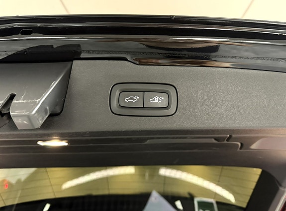 Volvo V60 10 of 25