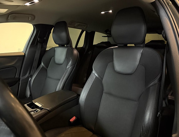 Volvo V60 12 of 25