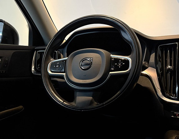 Volvo V60 17 of 25