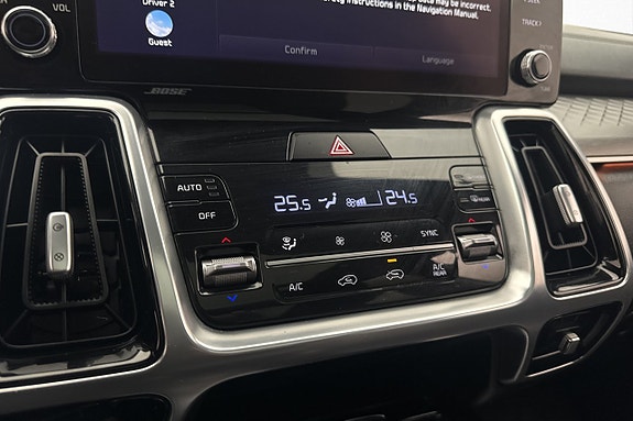 Kia Sorento 24 of 30