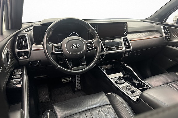 Kia Sorento 9 of 30
