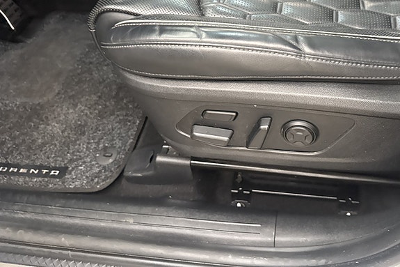 Kia Sorento 13 of 30
