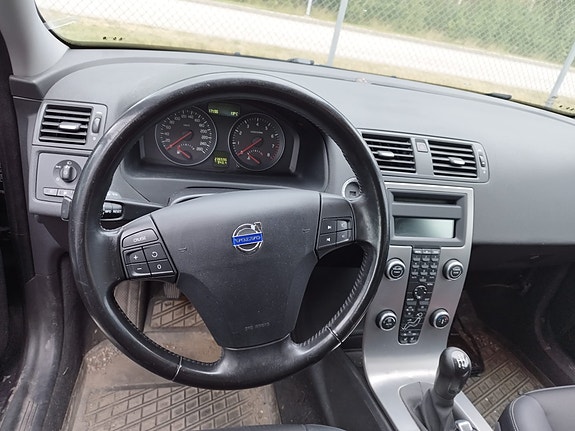 Volvo V50 6 of 13