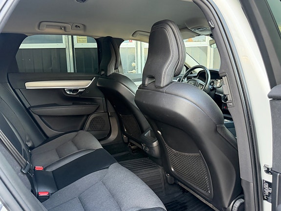 Volvo V90 Cross Country 12 of 20