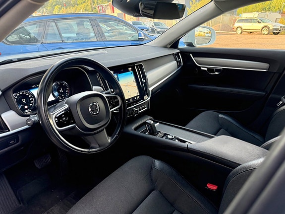 Volvo V90 Cross Country 9 of 20