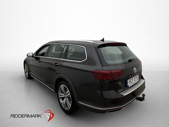 Volkswagen Passat Alltrack 5 of 30