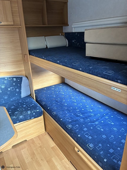 Adria Classica 563 UK Barnkammare 11 of 14