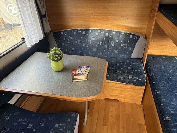 Adria Classica 563 UK Barnkammare 10 of 14