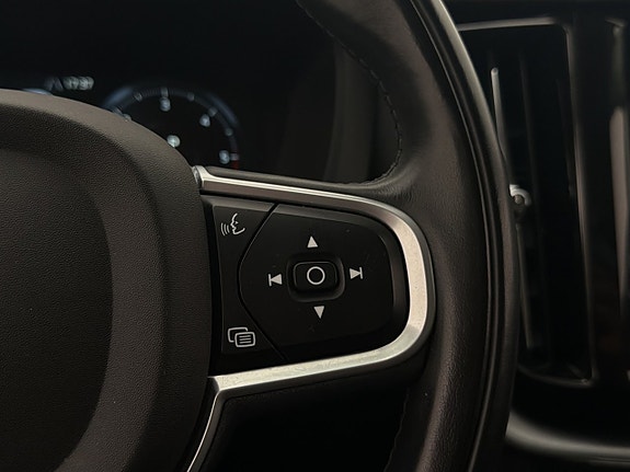Volvo XC60 20 of 30