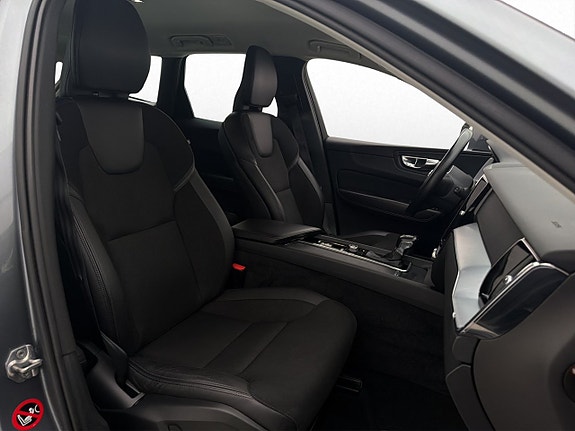 Volvo XC60 15 of 30