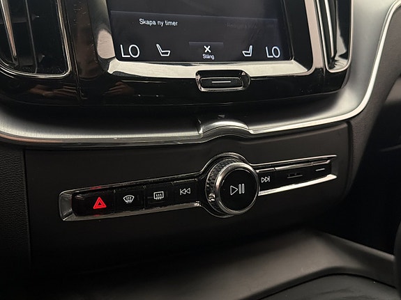 Volvo XC60 30 of 30