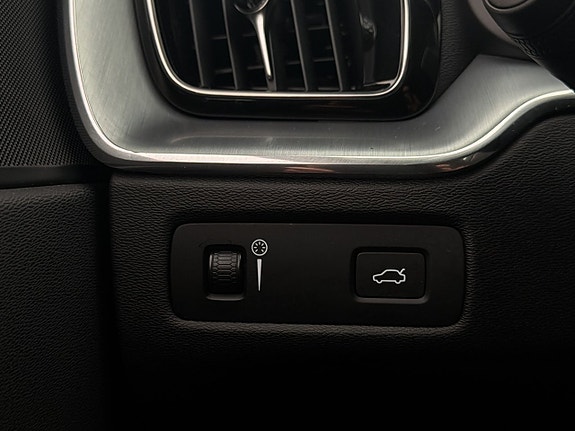 Volvo XC60 28 of 30