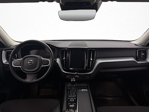 Volvo XC60 13 of 30