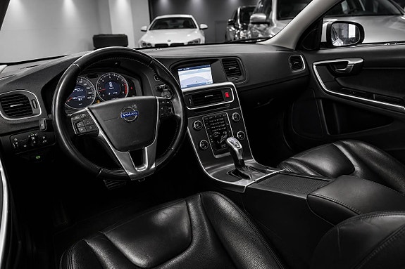 Volvo V60 9 of 11