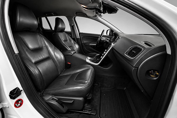 Volvo V60 10 of 11