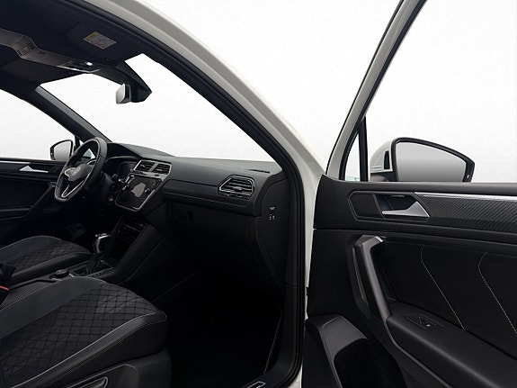 Volkswagen Tiguan Allspace 17 of 30