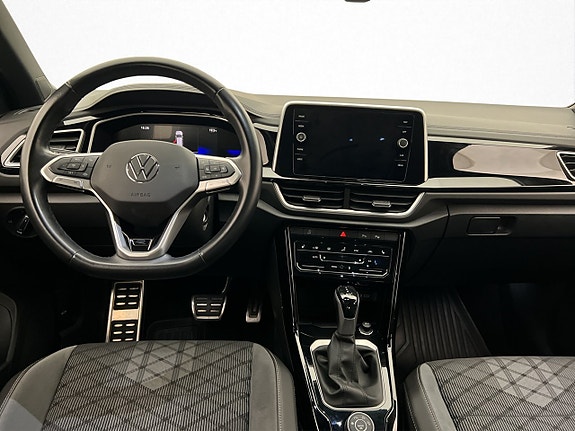 Volkswagen T-Roc 12 of 30