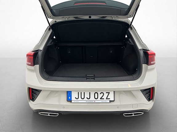 Volkswagen T-Roc 29 of 30