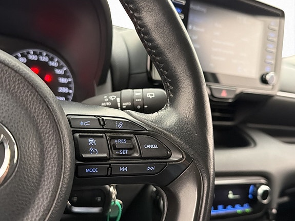 Toyota Yaris 16 of 26