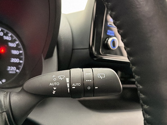 Toyota Yaris 24 of 26