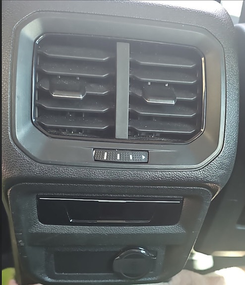 Volkswagen Tiguan 26 of 30