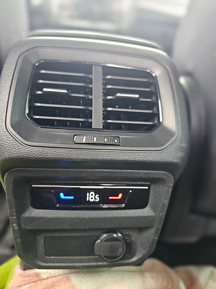 Volkswagen Tiguan 25 of 30