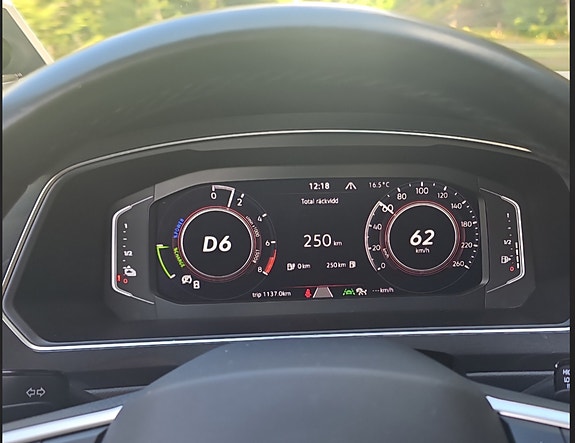 Volkswagen Tiguan 15 of 30