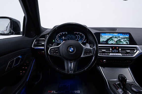 BMW 320i 17 of 26