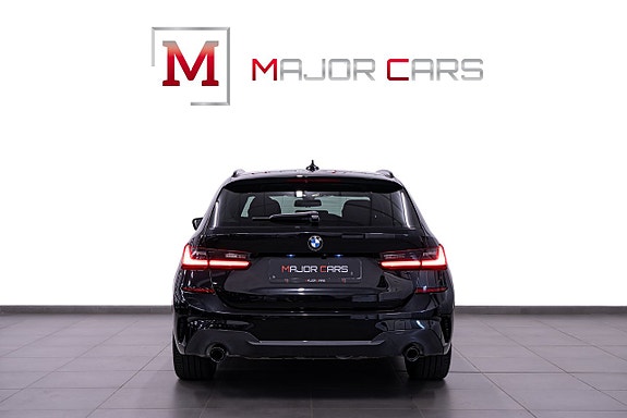 BMW 320i 5 of 26