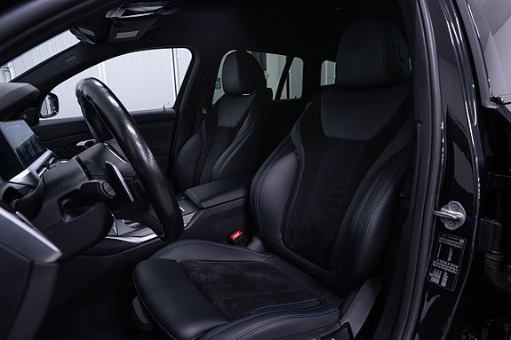 BMW 320i 12 of 26