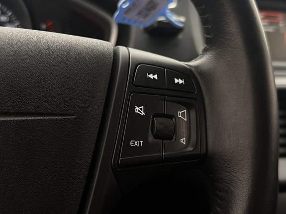 Volvo V40 19 of 30