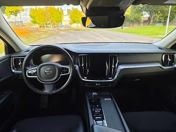 Volvo V60 Cross Country 11 of 11