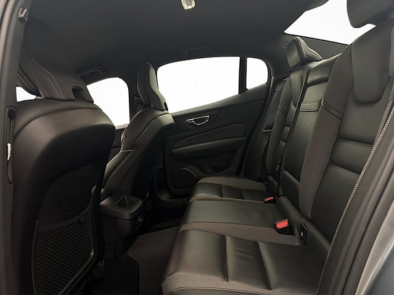 Volvo S60 17 of 30