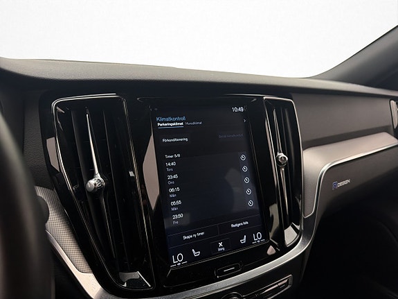 Volvo S60 26 of 30