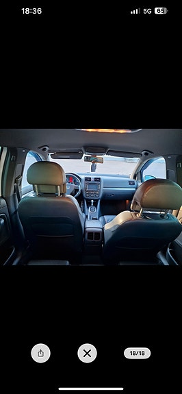Volkswagen Golf V 11 of 11