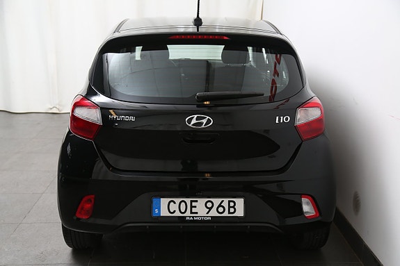 Hyundai i10 7 of 24