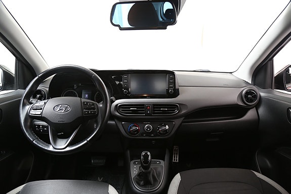 Hyundai i10 17 of 24