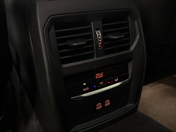 BMW 330e 17 of 30