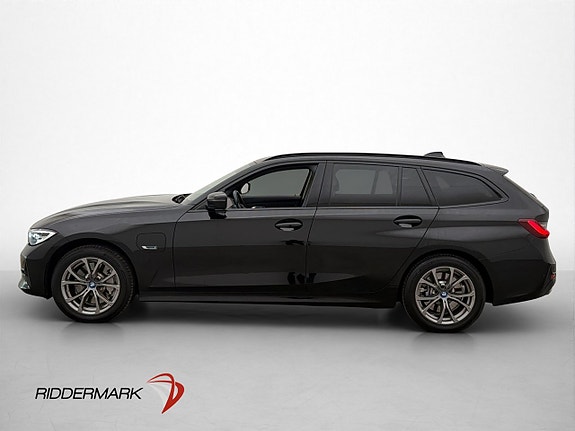 BMW 330e 4 of 30