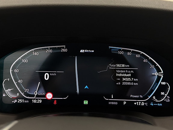 BMW 330e 29 of 30