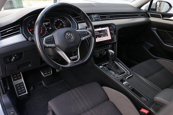Volkswagen Passat Alltrack 7 of 30