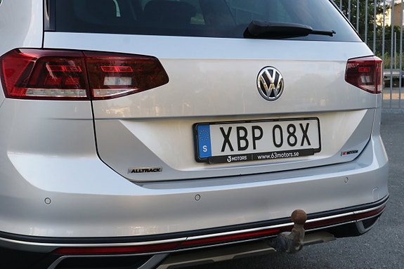 Volkswagen Passat Alltrack 27 of 30