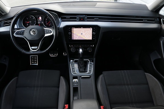 Volkswagen Passat Alltrack 9 of 30