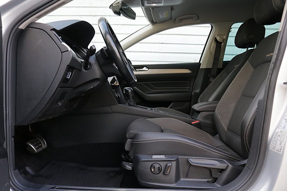 Volkswagen Passat Alltrack 8 of 30
